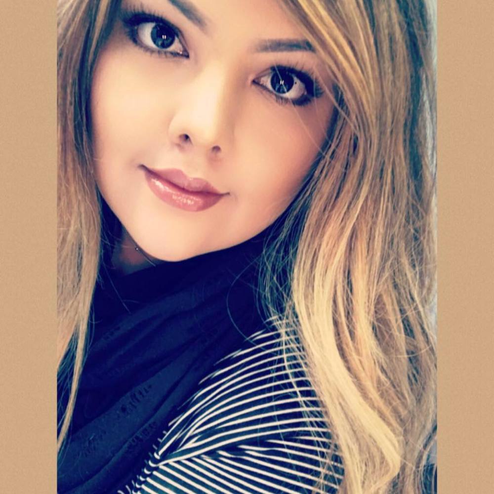 Meet your Posher, Claudia
